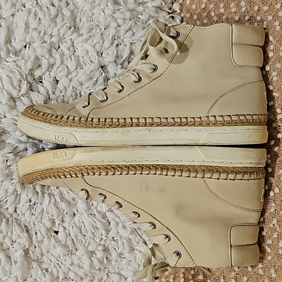 Ugg Hightop Leather Shoes - Picture 8 of 16